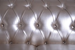 Chesterfield - luxusná sedačka